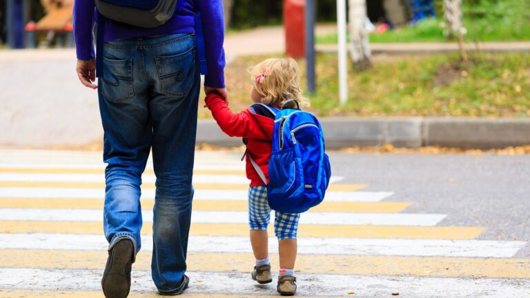 Hoe werkt een scheiding met jongere kinderen - Verder Online