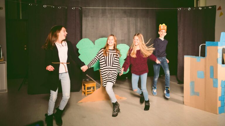 Ik wil niet dat mijn ex bij de eindmusical van groep 8 is​ - Verder Online