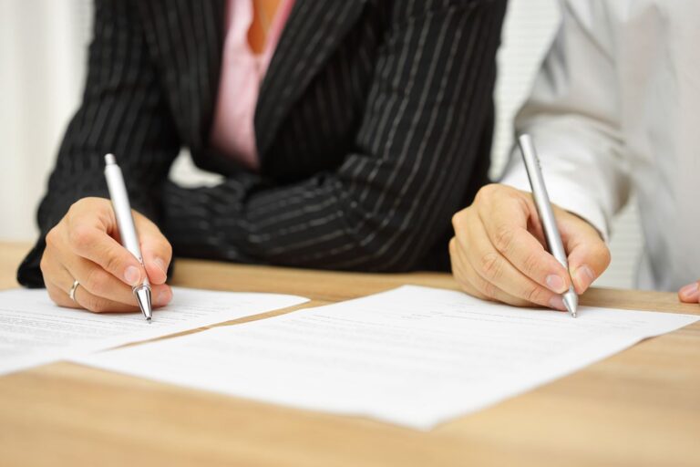 Scheiden als uw partner een eigen zaak heeft - Verder Online