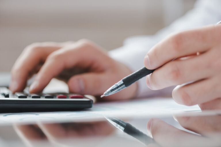 Wat is een rechtsbijstandsverzekering? - Verder Online